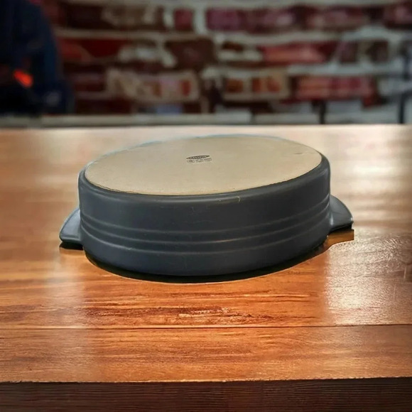 French Chasseur Large Matte Black and Ivory Ceramic Casserole Dish EUC - Picture 2 of 8